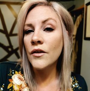 Meet your Posher, Jess